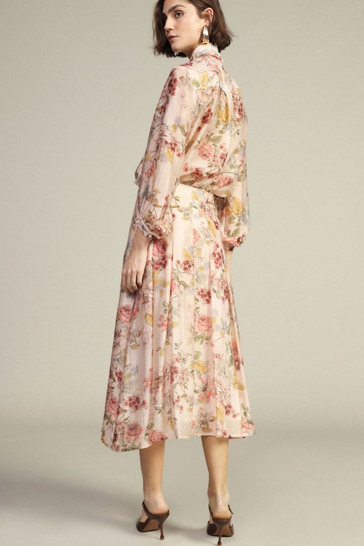 Long pleated skirt with floral print