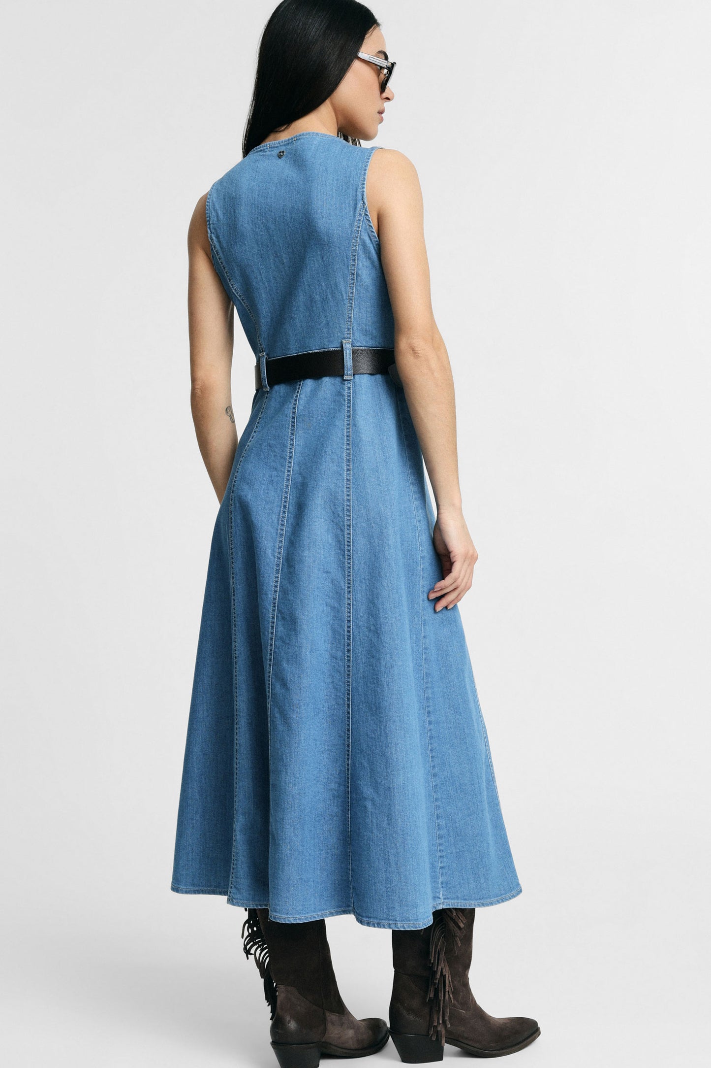 Midi flared dress with front pockets and belt