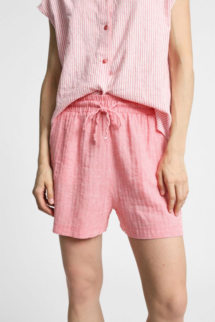Regular-fit shorts with elastic waist and drawstring