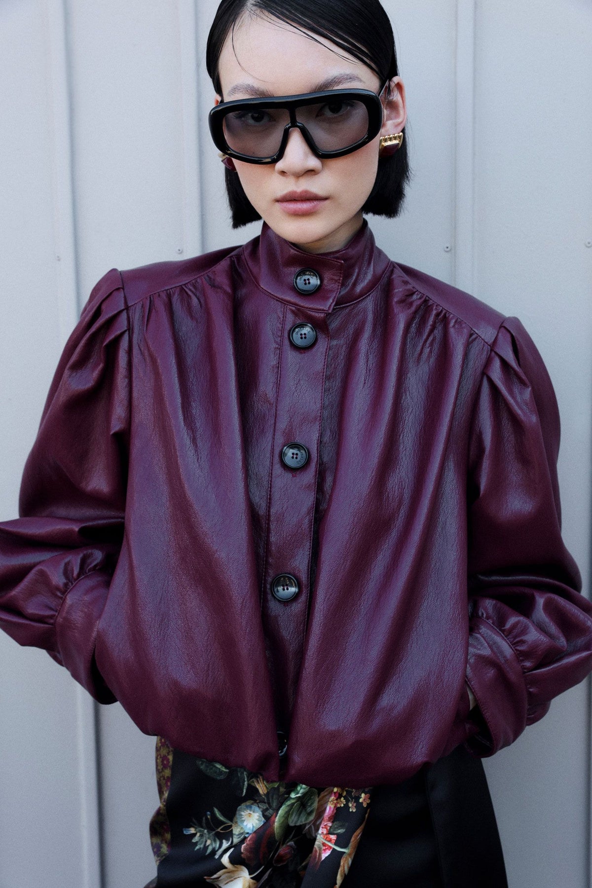 Cropped bomber jacket with voluminous sleeves