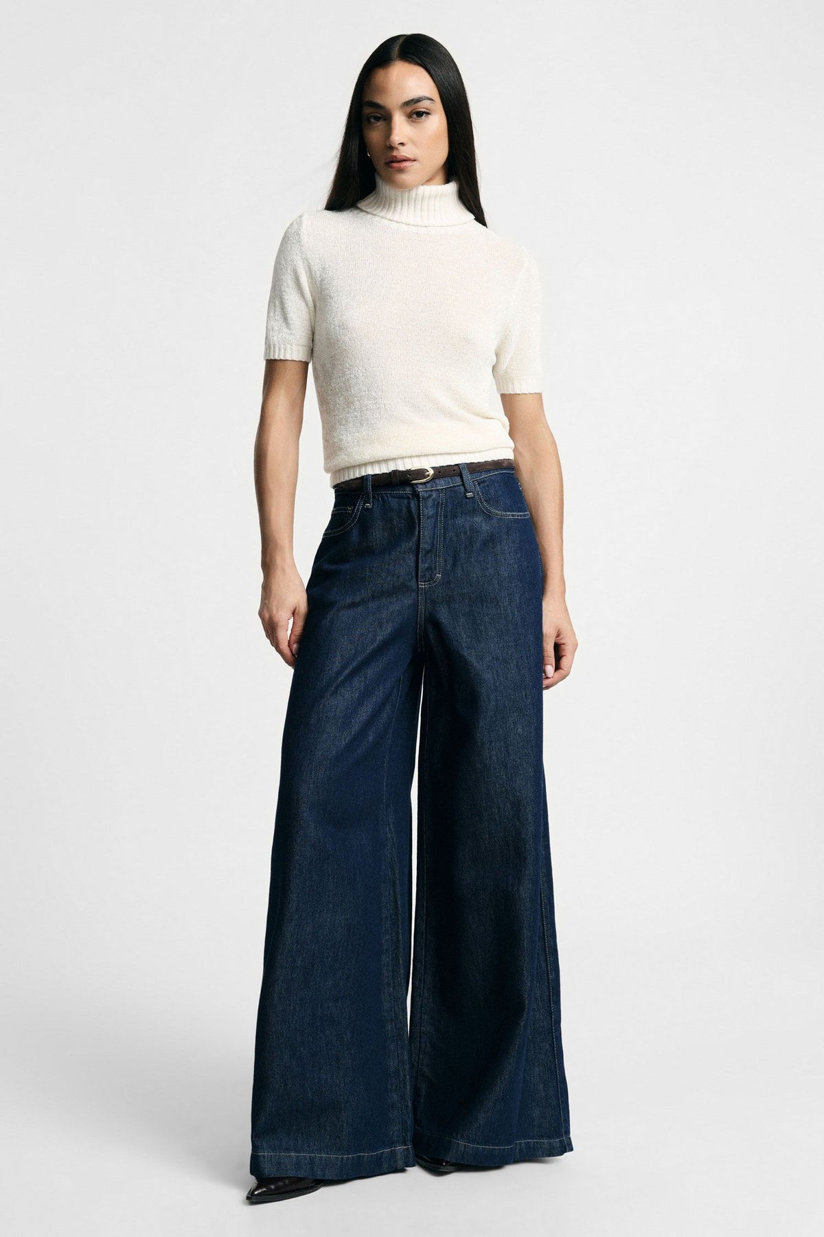Jeans with extra wide leg mid-rise