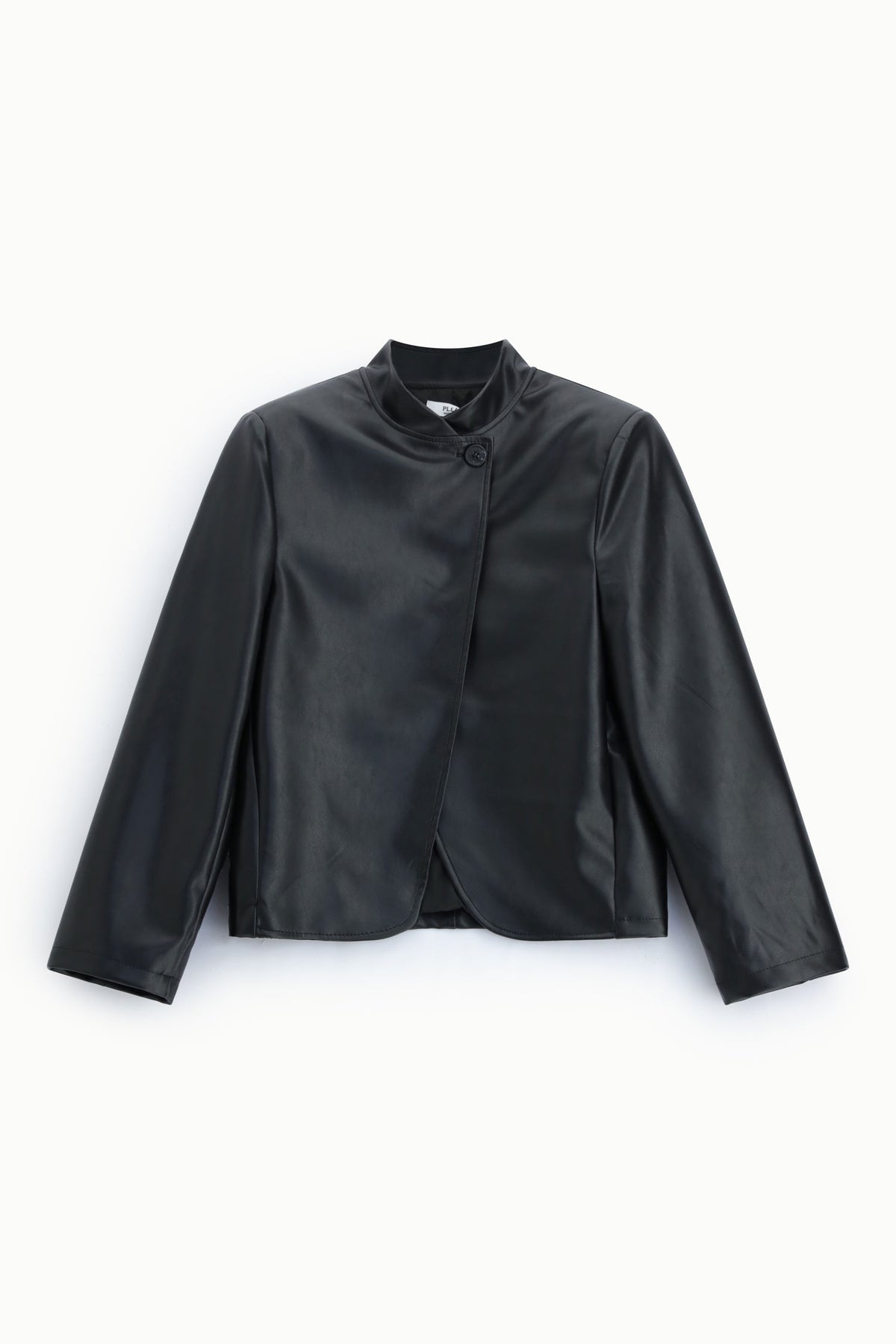 Short blazer with asymmetric button closure