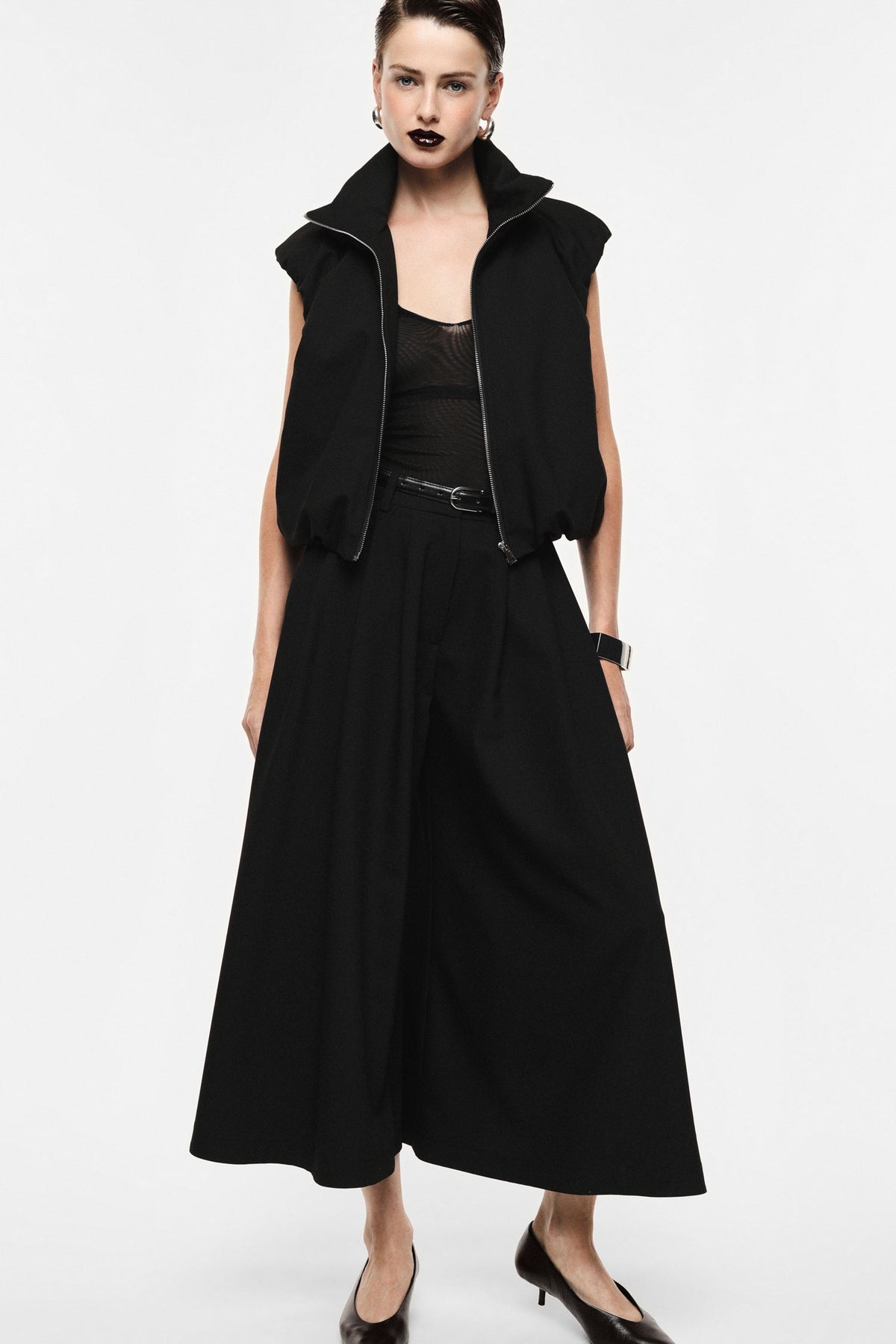 Palazzo trousers with pleats and high waist