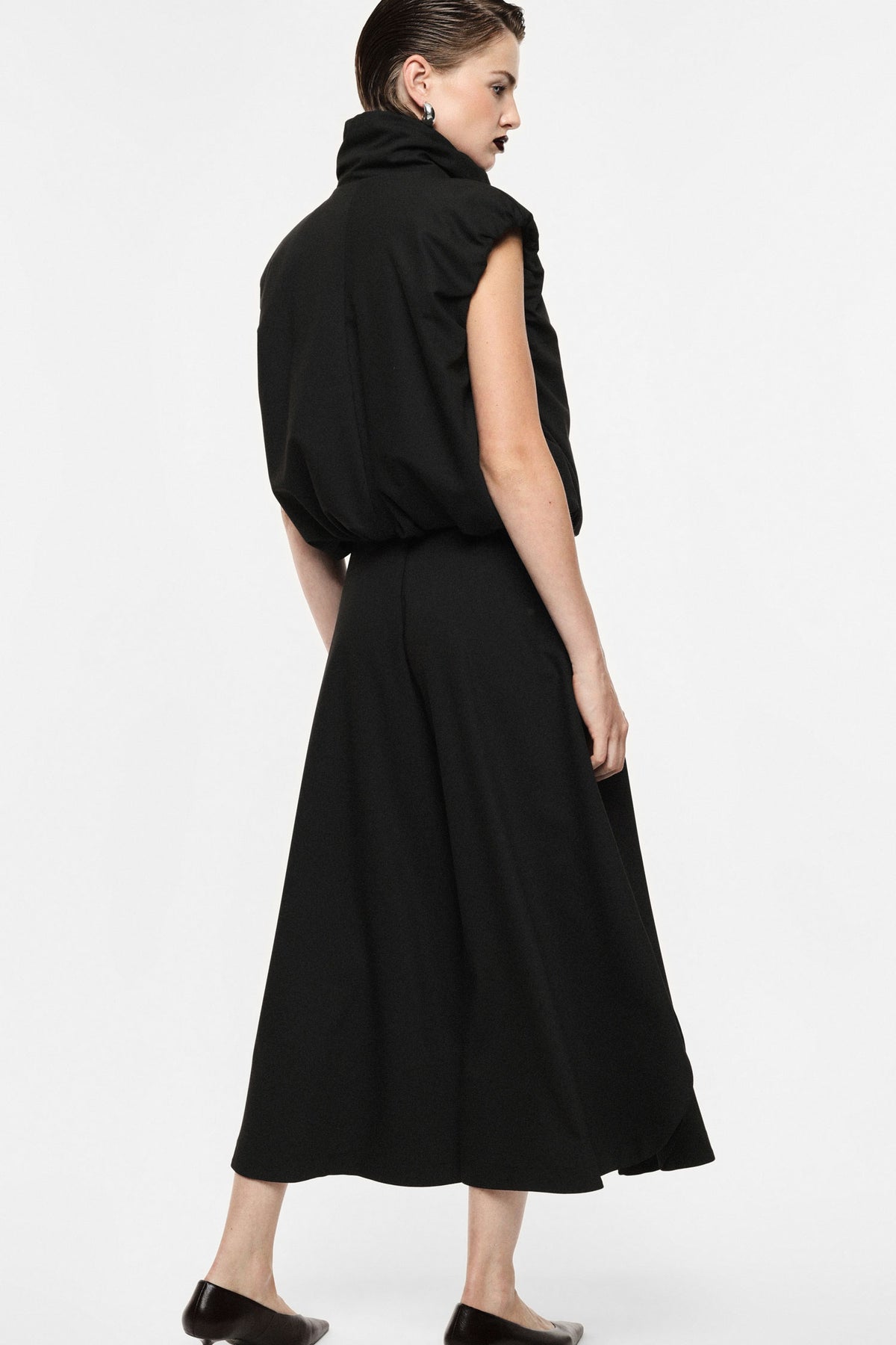 Palazzo trousers with pleats and high waist