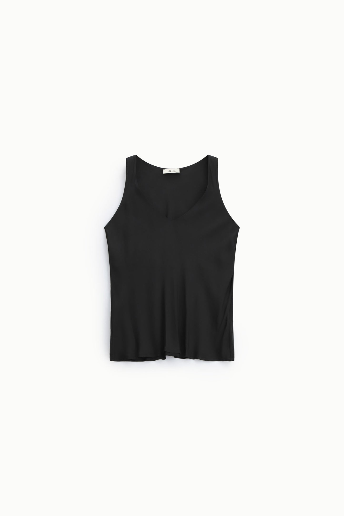 V-neck top straight cut sleeveless