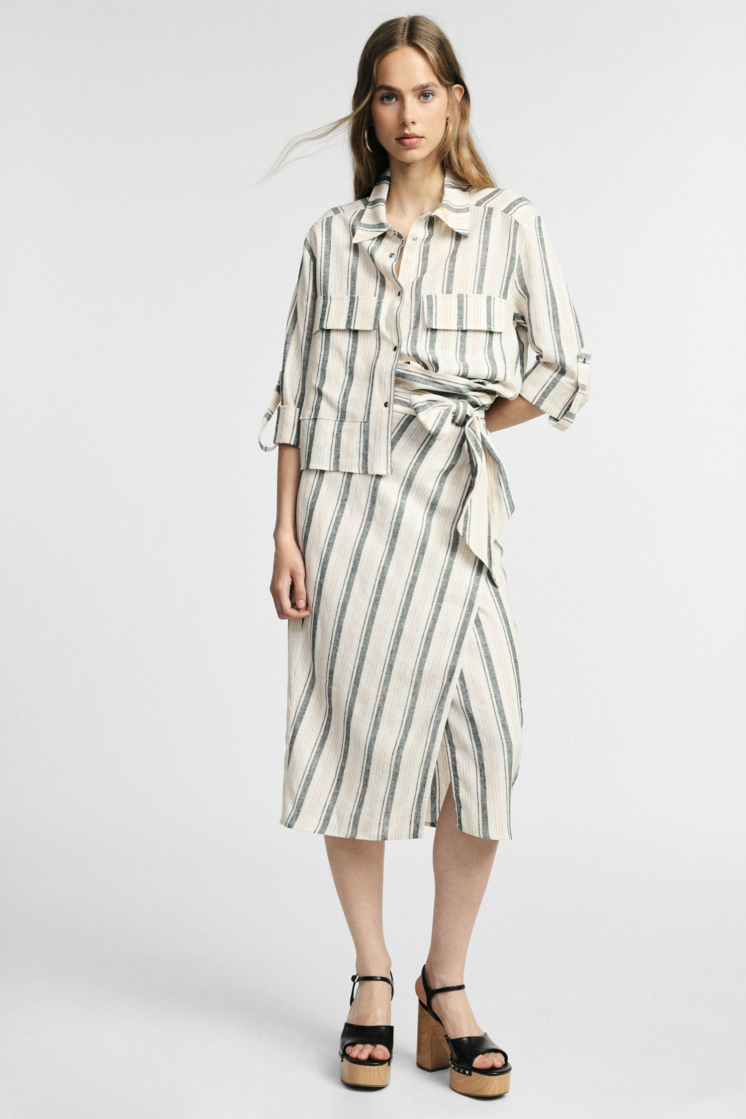 Midi skirt with stripes and waist tie belt – JUST11 women's fashion