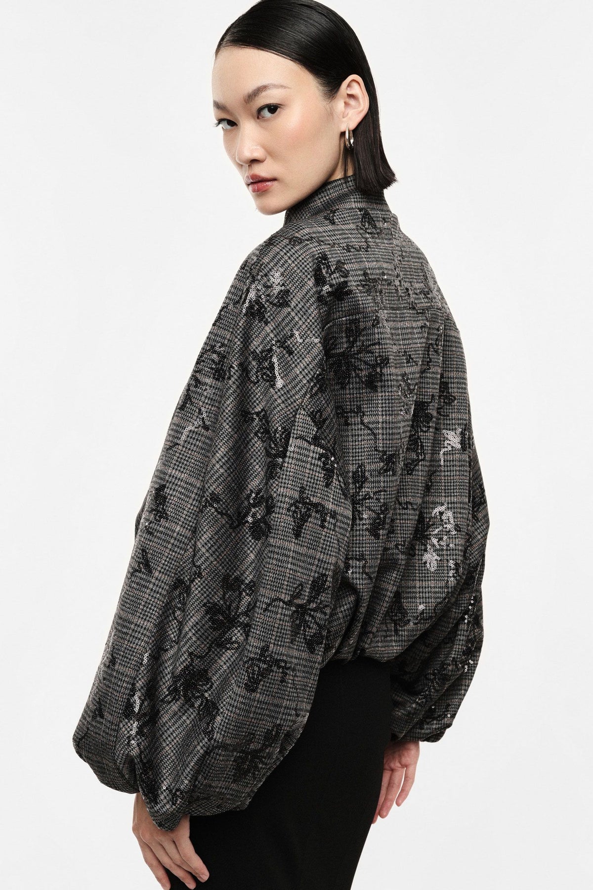 Printed bomber jacket with voluminous sleeves