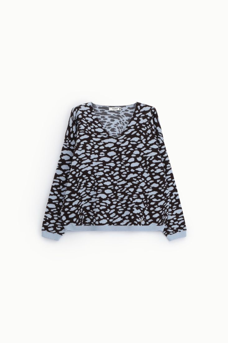 Sweater with animal-pattern and v-neckline