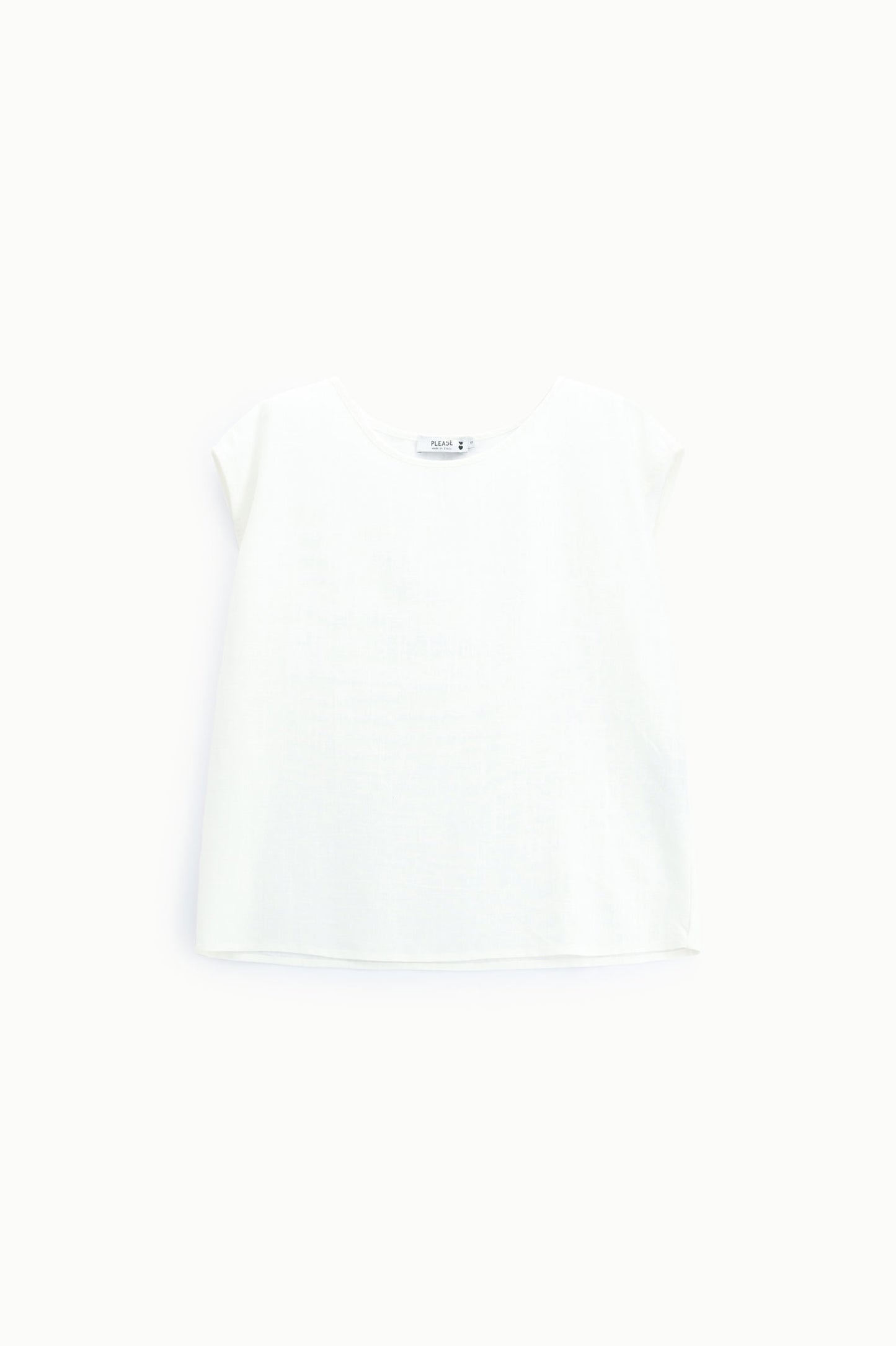 Sleeveless top round neckline regular fit