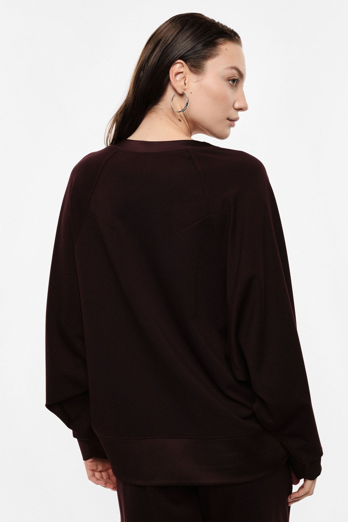 V-neck long-sleeve sweatshirt