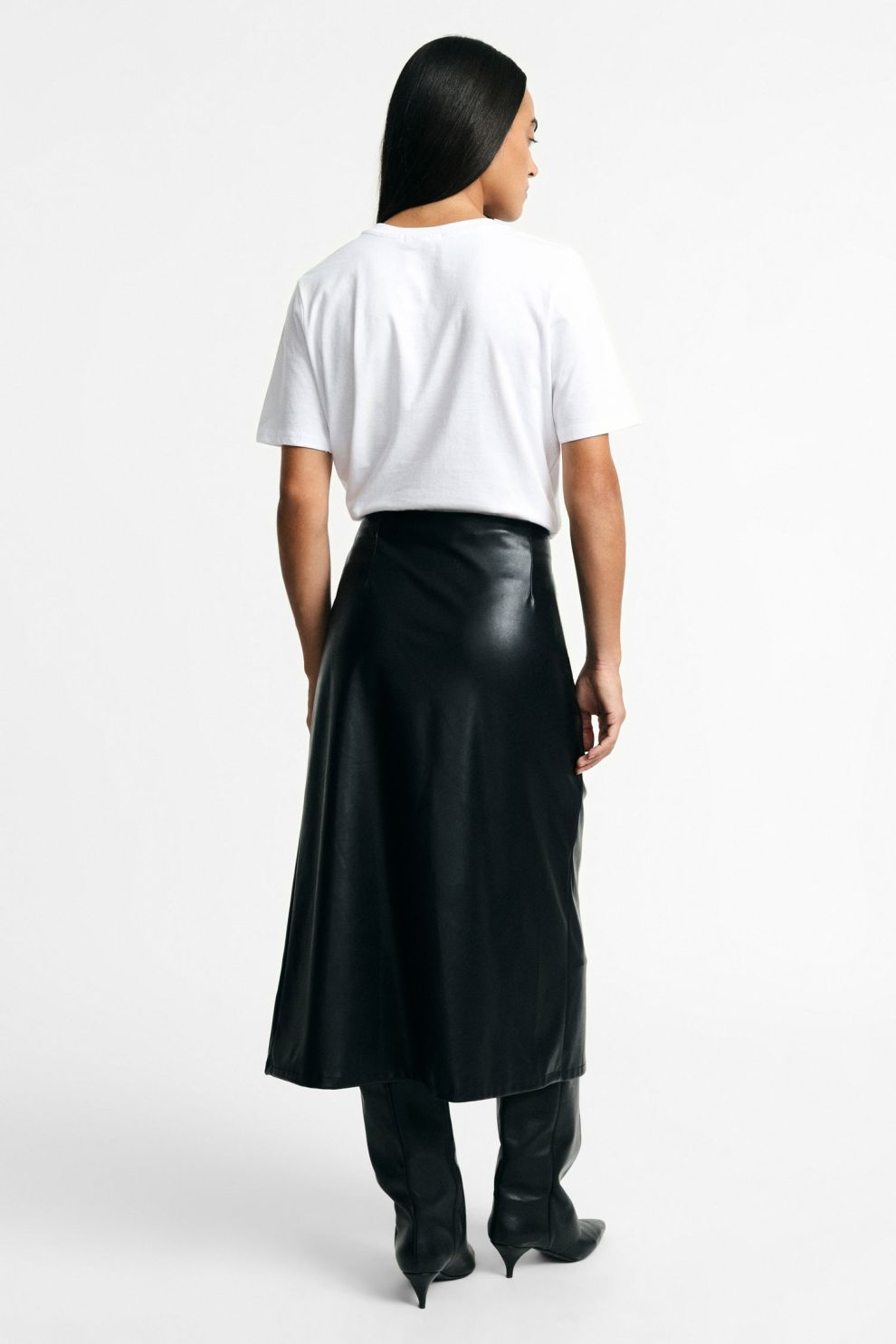 Midi skirt with side knot and draped detail